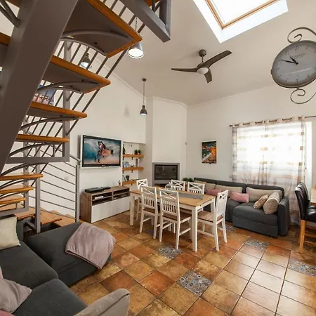 Casa Bela Estombar