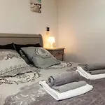 Casa Bela Vakantiehuis Estômbar