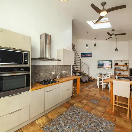 Casa Bela * Estômbar
