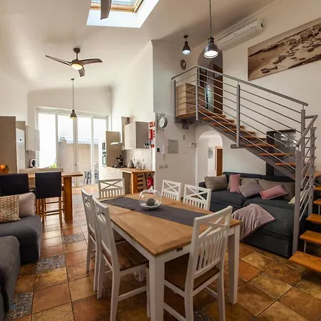 Semesterbostad Casa Bela Estômbar